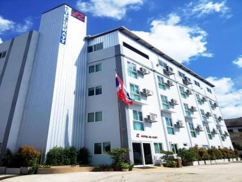 Hotel De Ratt Phuket Patong Exterior photo