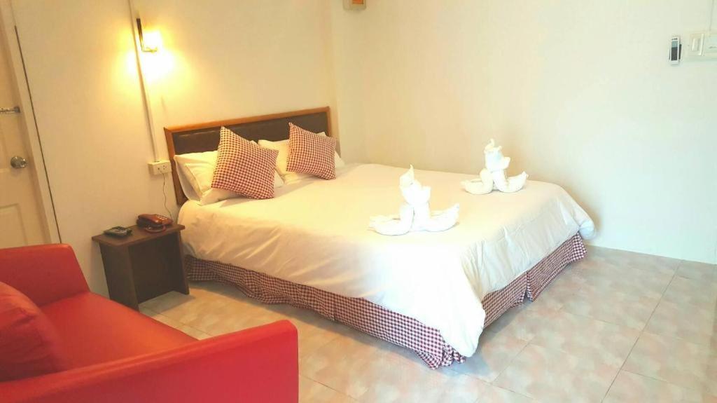 Hotel De Ratt Phuket Patong Exterior photo